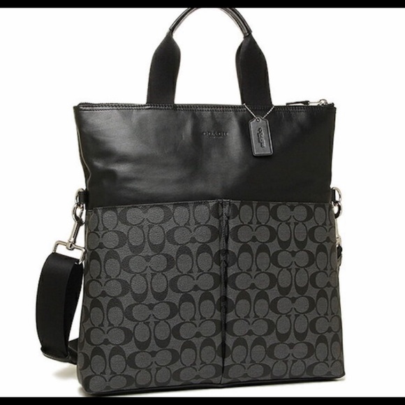 Coach Other - FREE GIFT 🎁 crossbody Coach bag. Purchase the bag get credit card holder free